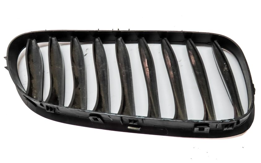 Thumbnail 7: 2003-2008 BMW Z4 (E85) LEFT & RIGHT UPPER HOOD GRILLE VENT SET (BLACK / CHROME)