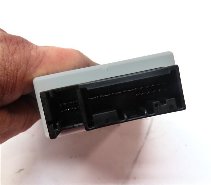 Thumbnail 6: 2003-2008 BMW Z4 E85 E86 CONVERTIBLE TOP LIFT CONTROL MODULE