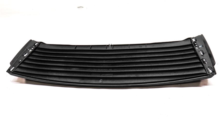 Thumbnail 6: 2004 BMW Z4 (E85) REAR CONVERTIBLE TOP COMPARTMENT LID COVER PANEL
