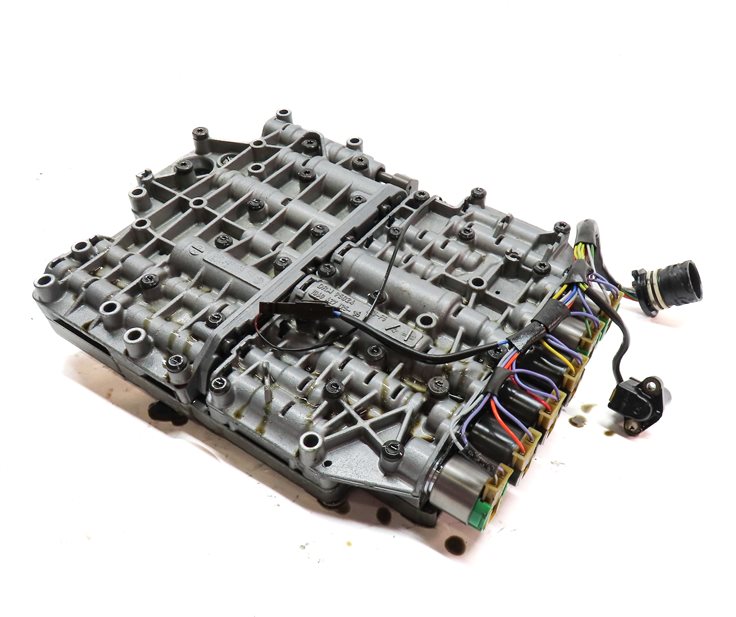 Thumbnail 2: 2003-2005 BMW Z4 (E85) 3.0L M54 5spd AUTOMATIC TRANSMISSION VALVE BODY