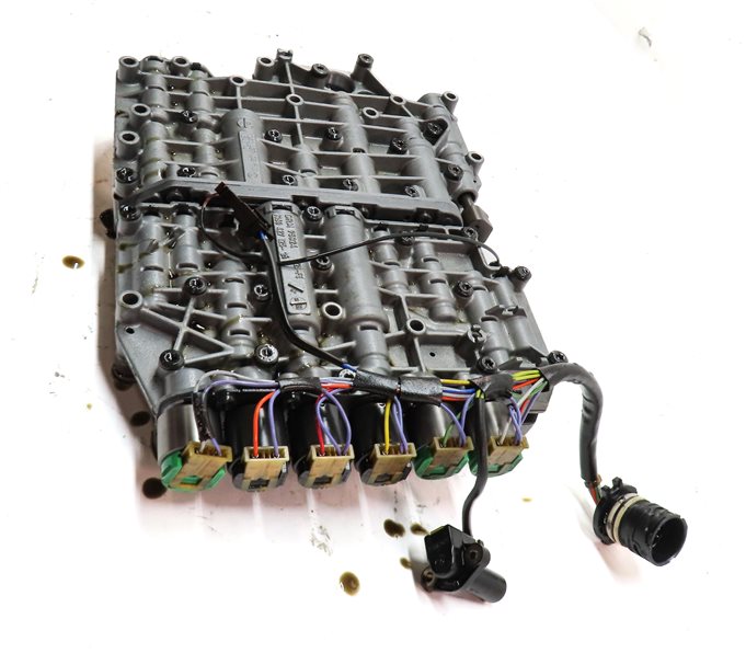 Thumbnail 4: 2003-2005 BMW Z4 (E85) 3.0L M54 5spd AUTOMATIC TRANSMISSION VALVE BODY