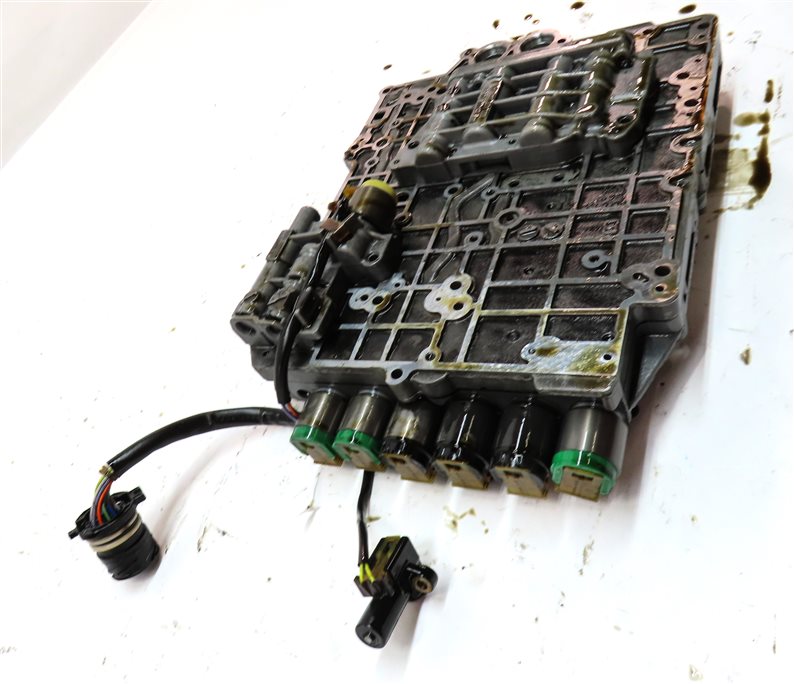 Thumbnail 9: 2003-2005 BMW Z4 (E85) 3.0L M54 5spd AUTOMATIC TRANSMISSION VALVE BODY