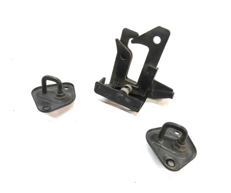 Thumbnail 1: 2012 MERCEDES E350 (W212) FRONT HOOD LID SAFETY HOOK CATCH LATCH RELEASE SET/3
