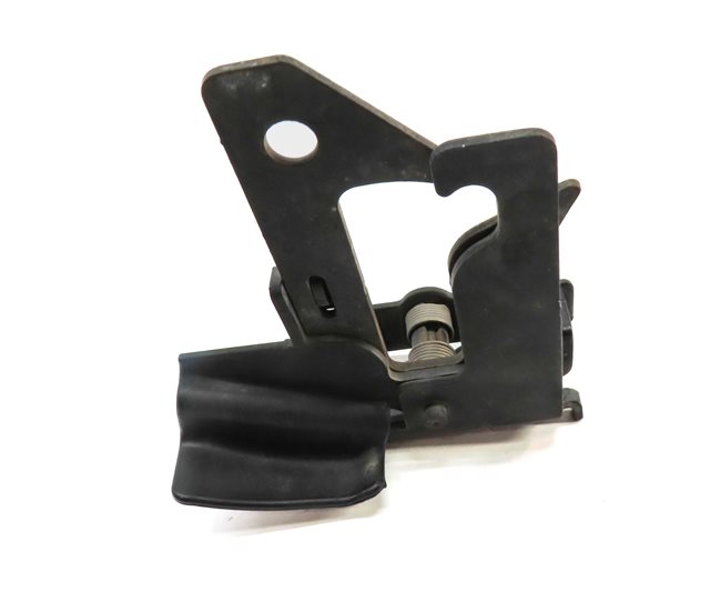Thumbnail 8: 2012 MERCEDES E350 (W212) FRONT HOOD LID SAFETY HOOK CATCH LATCH RELEASE SET/3