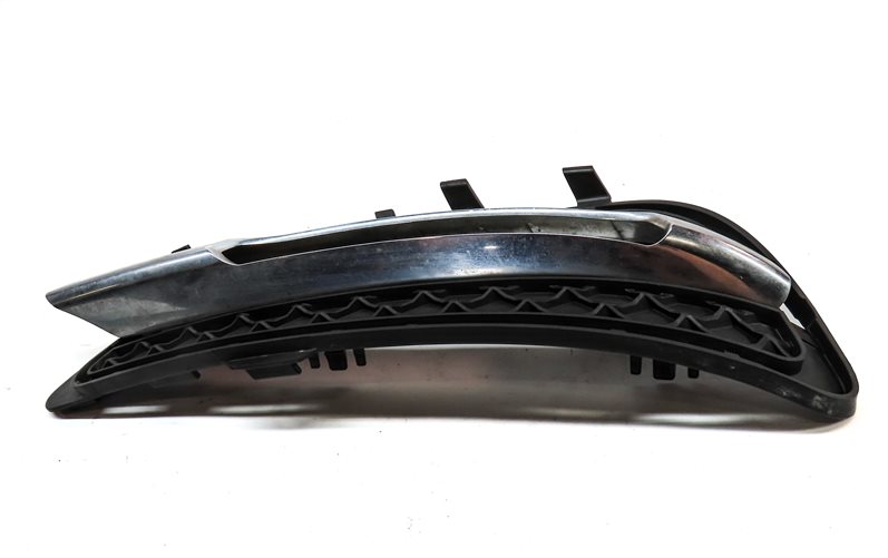 Thumbnail 2: 2012-2013 MERCEDES E300 E350 (W212) LEFT FRONT DRIVER LOWER BUMPER FOGLIGHT TRIM