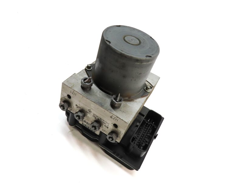 2011-2012 MERCEDES BENZ E300 E350 E550 (W212) ABS BRAKE PUMP w/ MODULE