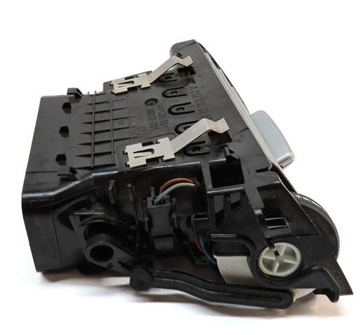 Thumbnail 3: 12 MERCEDES E350 (W212) FRONT RIGHT PASSENGER DASH HEAT AIR AC HVAC VENT (Black)