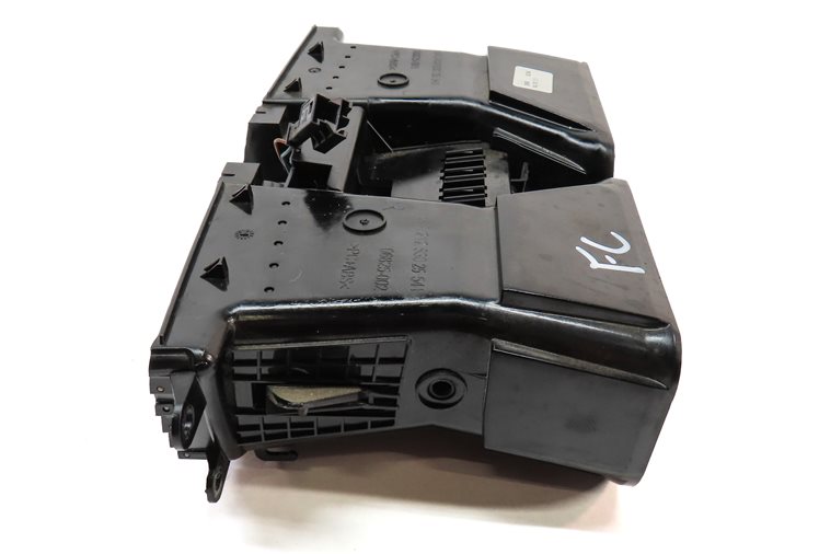 Thumbnail 6: 2012 MERCEDES E350 (W212) FRONT CENTER DASH HEAT AIR AC HVAC DUAL VENT (Black)