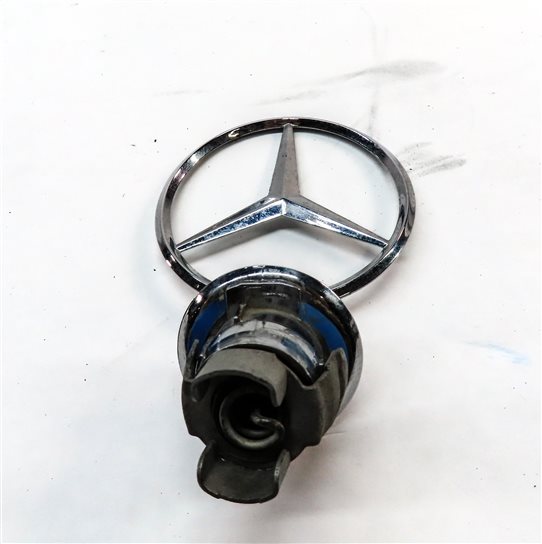 Thumbnail 5: 2012 MERCEDES E350 (W212) FRONT BONNET LID LOGO EMBLEM HOOD ORNAMENT