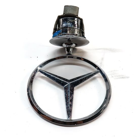 Thumbnail 6: 2012 MERCEDES E350 (W212) FRONT BONNET LID LOGO EMBLEM HOOD ORNAMENT