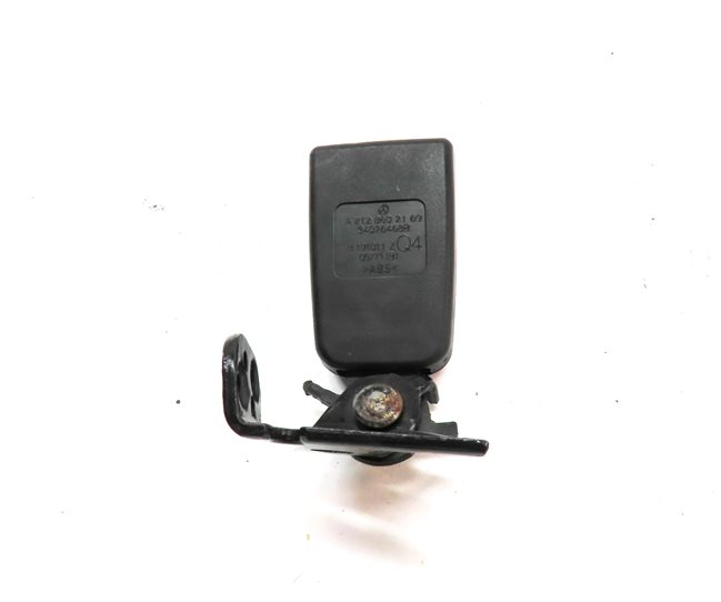 Thumbnail 6: 12 MERCEDES E350 W212 REAR LEFT CENTER RIGHT SEAT SEATBELT BUCKLE RECEIVER SET/3