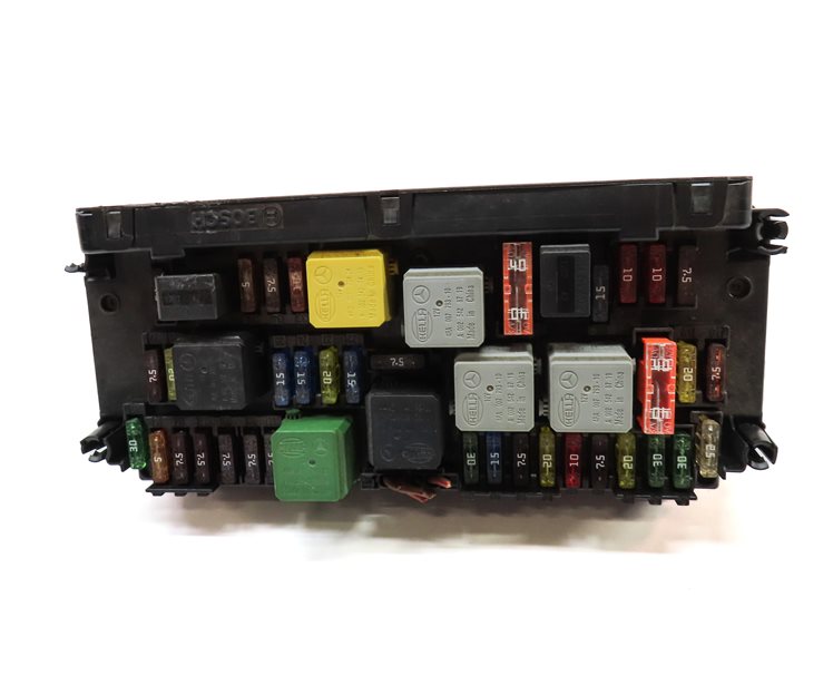 Thumbnail 6: 11-13 MERCEDES C E GLK CLS SLK SLS W204 W212 FRONT SIGNAL ACQUISITION MODULE SAM