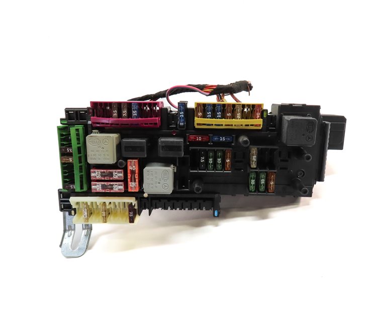 Thumbnail 2: 11-12 E350 E550 CLS550 W212 W218 REAR SIGNAL ACQUISITION MODULE SAM w/FUSE BOX