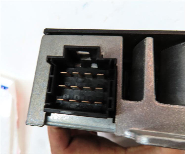 Thumbnail 6: 2012 MERCEDES E350 (W212) RADIO STEREO AUDIO SOUND SYSTEM AMP AMPLIFIER