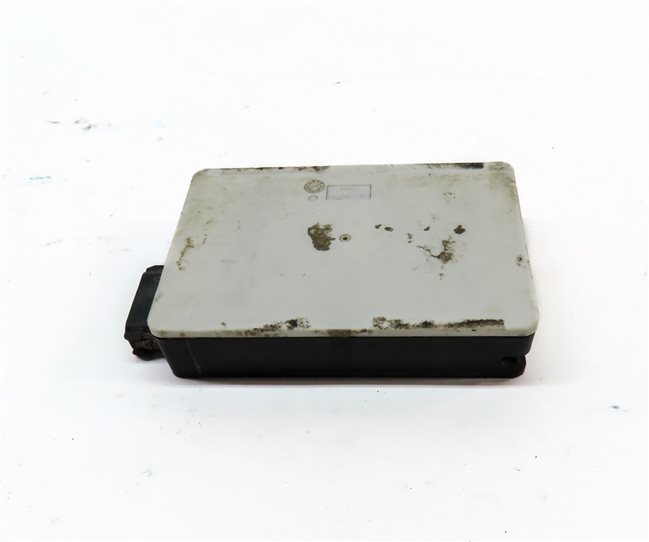 Thumbnail 4: 2012 MERCEDES E350 (W212) REAR DRIVER ASSIST BLIND SPOT RADAR SENSOR MODULE