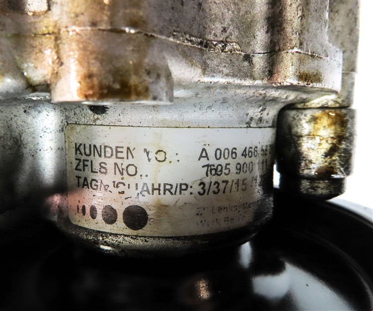 Thumbnail 8: 2012-2020 MERCEDES E350 SLC43 SLK350 (W212 W172) POWER STEERING PUMP w/ PULLEY