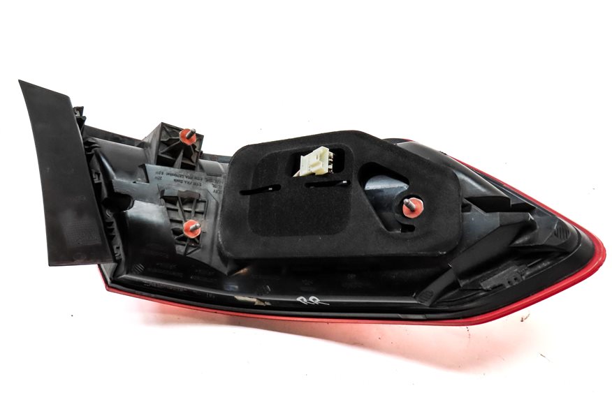 Thumbnail 5: 10-13 MERCEDES E-CLASS (W212) SEDAN RIGHT PASSENGER TAILLIGHT BRAKE LIGHT LAMP