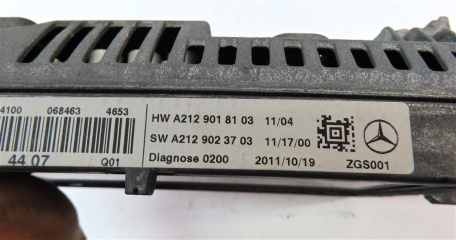 Thumbnail 6: 2010-2012 MERCEDES E300 E350 E550 E63 (W212) FRONT GPS NAVIGATION SCREEN 7.25"