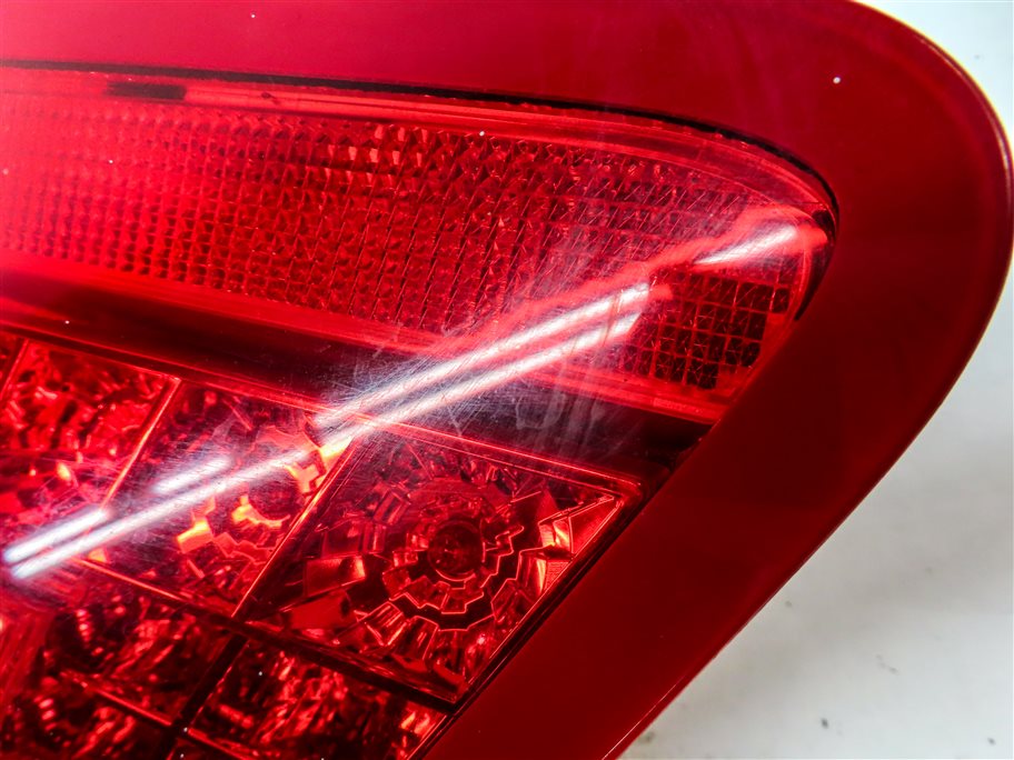Thumbnail 8: 2010-2013 MERCEDES E300 E350 E400 E550 (W212) RIGHT INNER TAILLIGHT LIGHT LAMP