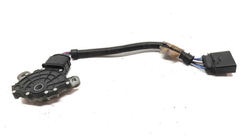 Thumbnail 2: 2013 AUDI Q7 (4L) 3.0L SUPER (CTWB) AUTO NEUTRAL SAFETY SWITCH w/ HARNESS