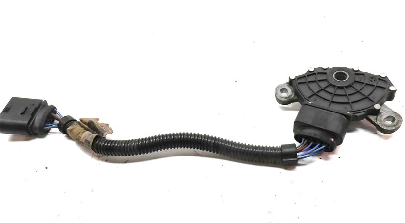 Thumbnail 4: 2013 AUDI Q7 (4L) 3.0L SUPER (CTWB) AUTO NEUTRAL SAFETY SWITCH w/ HARNESS