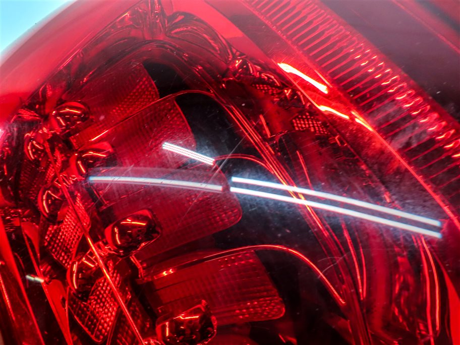 Thumbnail 7: 2010-2015 AUDI Q7 (4L) REAR RIGHT PASSENGER TAILLIGHT BRAKE LIGHT LAMP (LED)