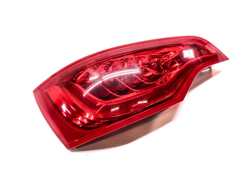 2010-2015 AUDI Q7 (4L) REAR LEFT DRIVER TAILLIGHT BRAKE LIGHT LAMP (LED)