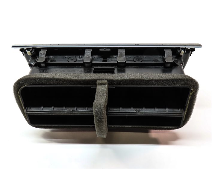 Thumbnail 4: 2013 AUDI Q7 (4L) FRONT CENTER DASH HEAT AIR AC HVAC DUAL VENT (Black)