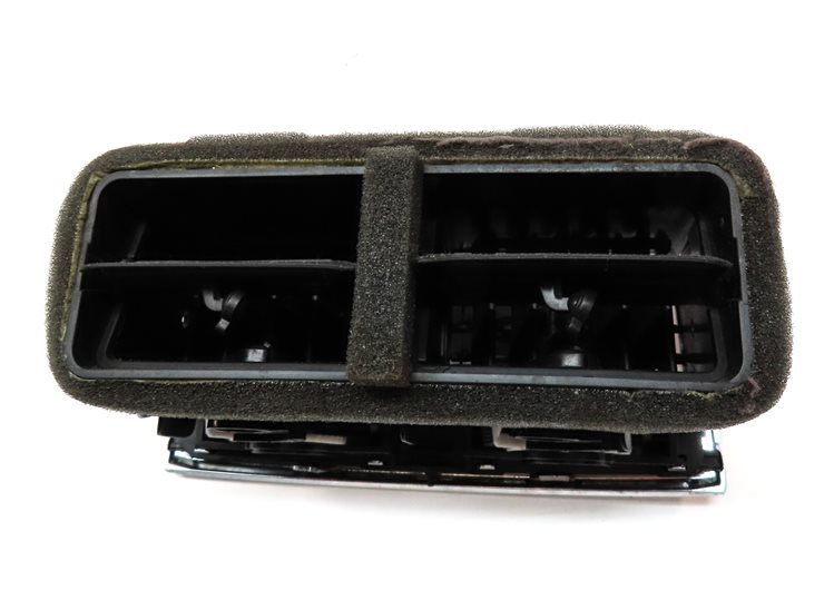 Thumbnail 5: 2013 AUDI Q7 (4L) REAR CENTER CONSOLE HEAT AIR AC HVAC DUAL VENT (Black)