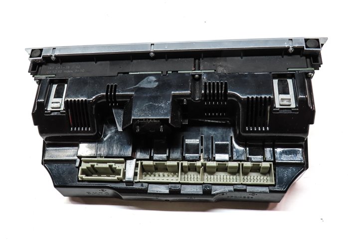 Thumbnail 5: 2013-2015 AUDI Q7 (4L) HEATER AC TEMPERATURE CLIMATE CONTROL PANEL (HEATED SEAT)