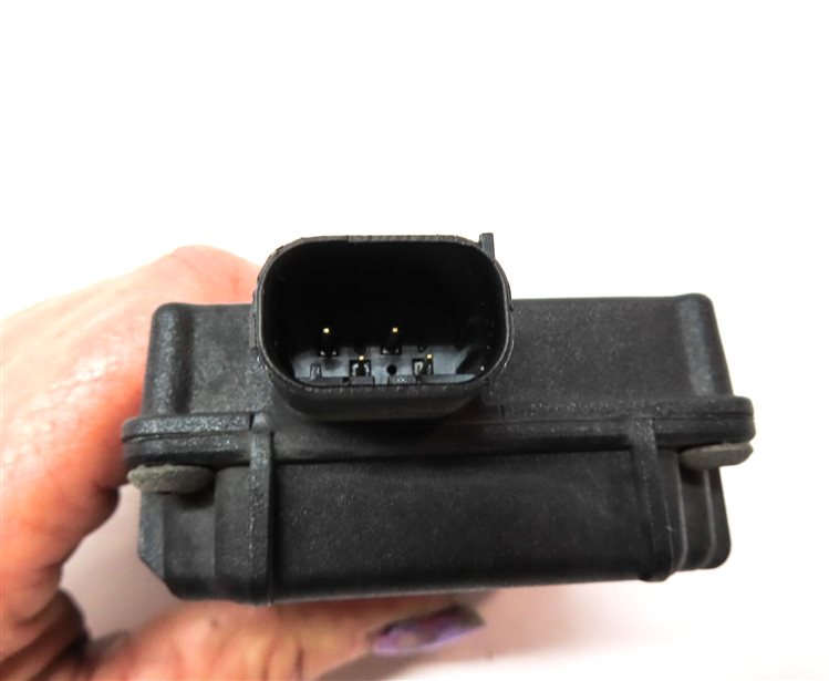 Thumbnail 6: 2013 AUDI Q7 (4L) GARAGE DOOR OPENER HOMELINK CONTROL MODULE
