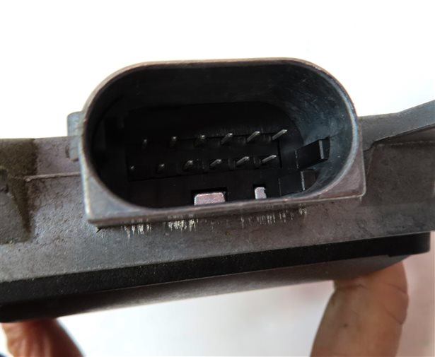 Thumbnail 6: 2013-2017 AUDI Q7 (4L 4M) REAR LEFT DRIVER LANE CHANGE BLIND SPOT MODULE (SLAVE)