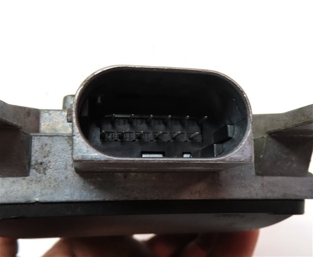 Thumbnail 7: 2013-2020 AUDI Q7 (4L 4M) REAR RIGHT LANE DEPARTURE BLIND SPOT MODULE (MASTER)