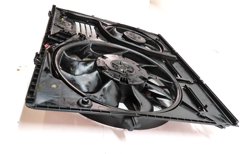 Thumbnail 3: 11-15 AUDI Q7 (4L) 3.0L ENGINE RADIATOR COOLING FAN (FOR MODELS w/ HITCH OPTION)