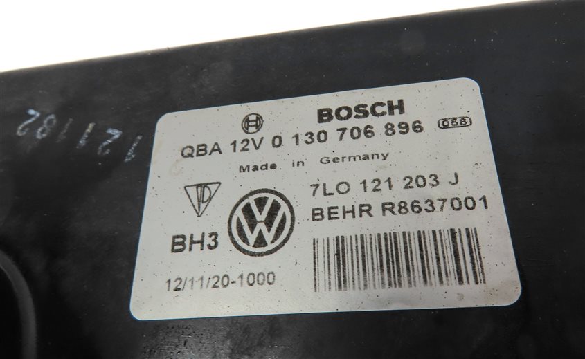 Thumbnail 9: 11-15 AUDI Q7 (4L) 3.0L ENGINE RADIATOR COOLING FAN (FOR MODELS w/ HITCH OPTION)