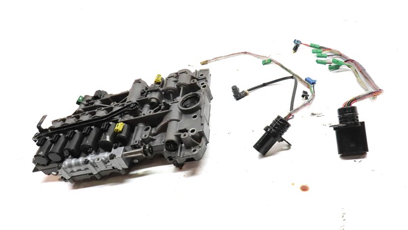 Thumbnail 2: 11-15 VW TOUAREG AUDI Q7 (4L) 8 SPEED MHN AUTOMATIC TRANSMISSION VALVE BODY