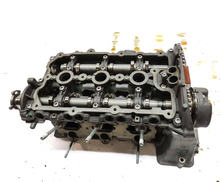 Thumbnail 4: 2013-2015 AUDI Q7 (4L) 3.0L SUPERCHARGED ENGINE RIGHT CYLINDER HEAD