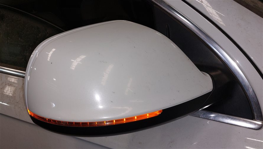 Thumbnail 2: 2013-2015 AUDI Q7 (4L) RIGHT PASSENGER P-FOLD BLIND SPOT DOOR MIRROR (White)