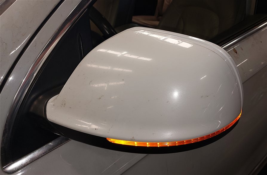 Thumbnail 2: 2013-2015 AUDI Q7 (4L) LEFT DRIVER P-FOLD BLIND SPOT DOOR MIRROR (White)