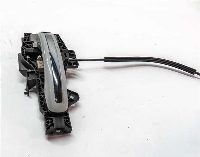 Thumbnail 6: 2007-2015 AUDI Q7 (4L) FRONT LEFT DRIVER KEYLESS ENTRY DOOR HANDLE (White)