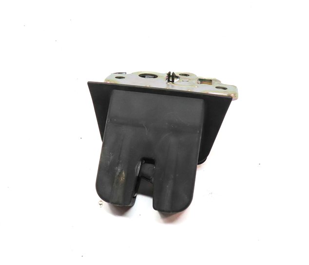 Thumbnail 2: 2016 AUDI Q5 (B8 8R) REAR TRUNK LIFTGATE HATCH LID LOCK LATCH ACTUATOR