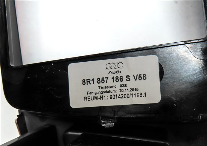 Thumbnail 7: 2016 AUDI Q5 (B8 8R) FRONT CENTER DASH INFORMATION SCREEN TRIM SURROUND