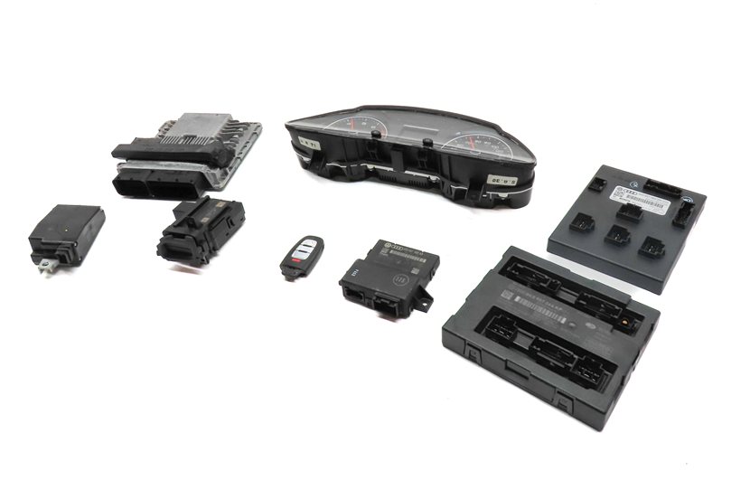 Thumbnail 1: 16-17 AUDI Q5 (B8 8R) 3.0L SUPER IGNITION SPEEDOMETER ENGINE MODULE & KEY SET8