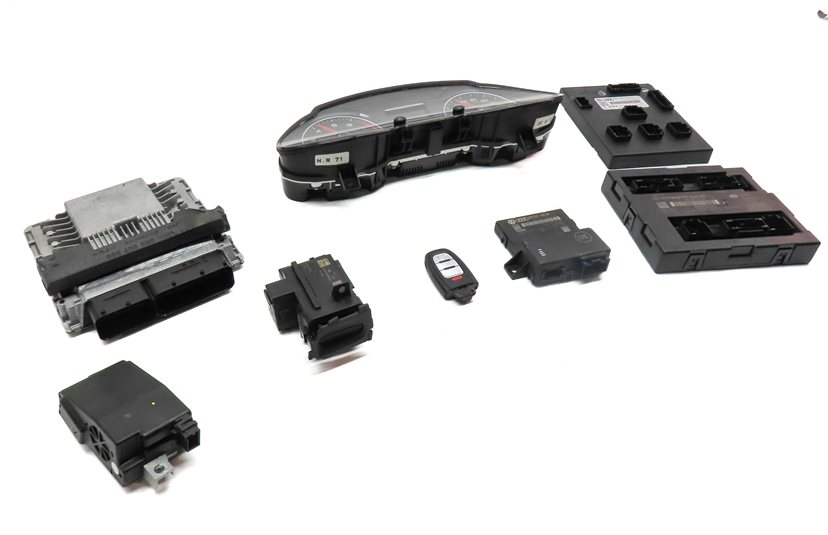 Thumbnail 3: 16-17 AUDI Q5 (B8 8R) 3.0L SUPER IGNITION SPEEDOMETER ENGINE MODULE & KEY SET8