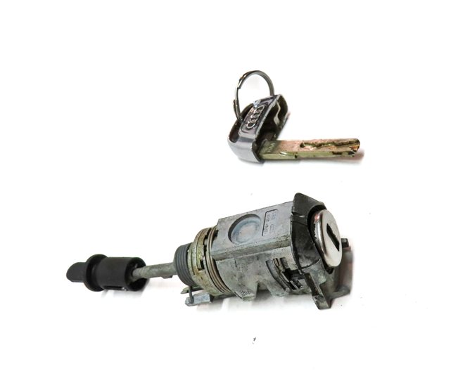 Thumbnail 3: 2016 AUDI Q5 (B8 8R) FRONT LEFT DRIVER DOOR HANDLE LOCK CYLINDER w/ KEY