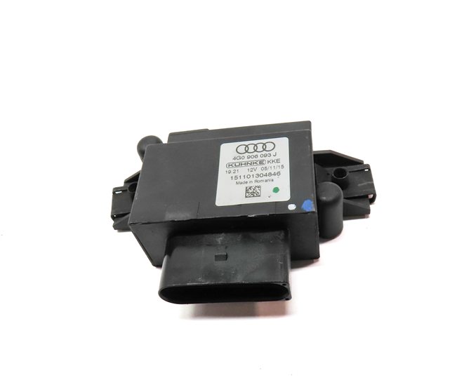 Thumbnail 2: 2016 AUDI Q5 (B8 8R) 3.0L (CTUC) ENGINE FUEL PUMP RELAY CONTROL MODULE