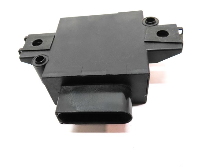 Thumbnail 6: 2016 AUDI Q5 (B8 8R) 3.0L (CTUC) ENGINE FUEL PUMP RELAY CONTROL MODULE