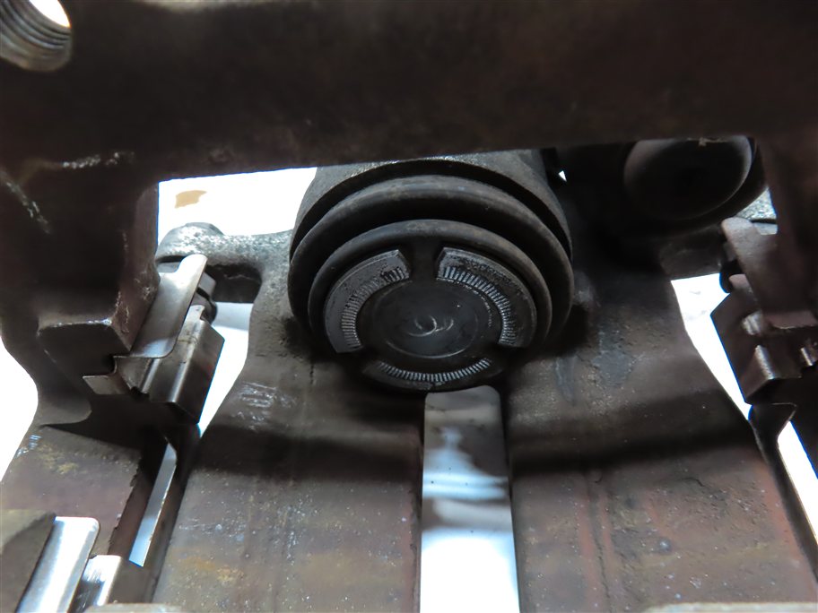 Thumbnail 8: 13-17 AUDI Q5 (B8 8R) REAR LEFT RIGHT BRAKE CALIPER ACTUATOR SET (12.99" ROTOR)