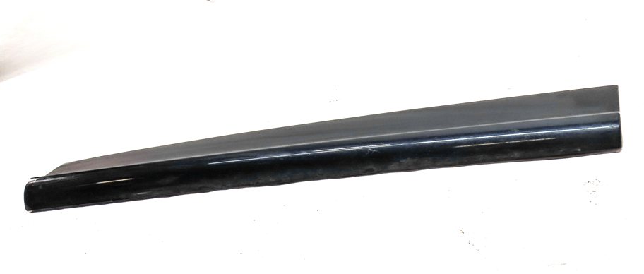 Thumbnail 2: 2016 AUDI Q5 (B8 8R) FRONT RIGHT PASSENGER LOWER DOOR TRIM MOULDING (Blue)