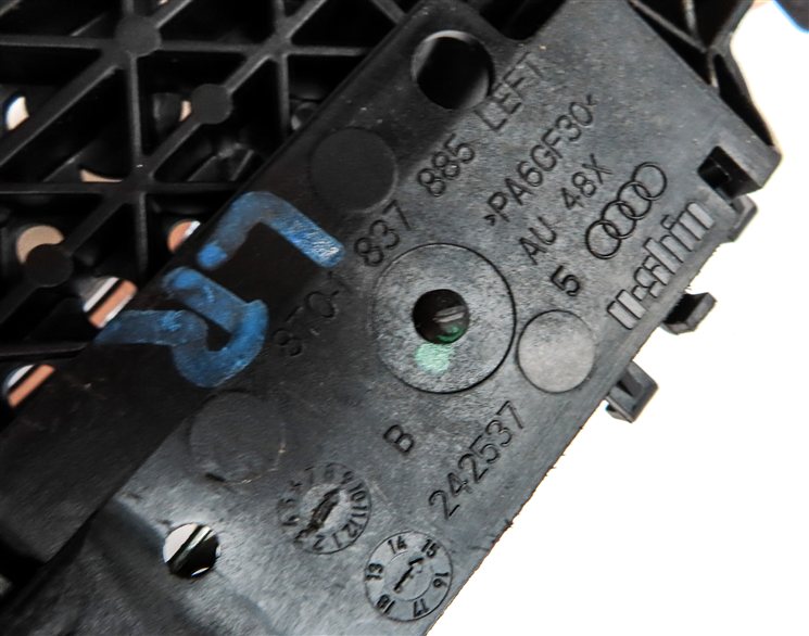 Thumbnail 6: 09-17 AUDI A4 S4 Q5 ALLROAD (B8 8K 8R) REAR LEFT KEYLESS DOOR HANDLE (Blue)